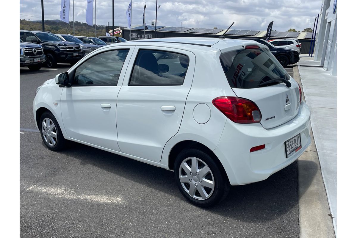 2016 Mitsubishi Mirage ES LA