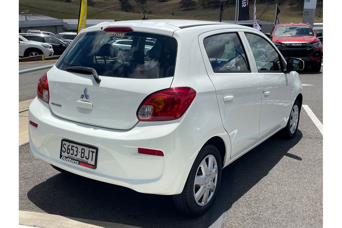 2016 Mitsubishi Mirage ES LA