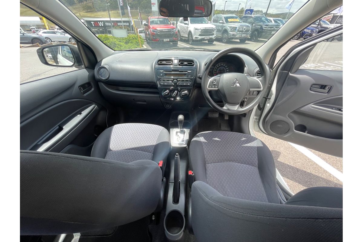 2016 Mitsubishi Mirage ES LA