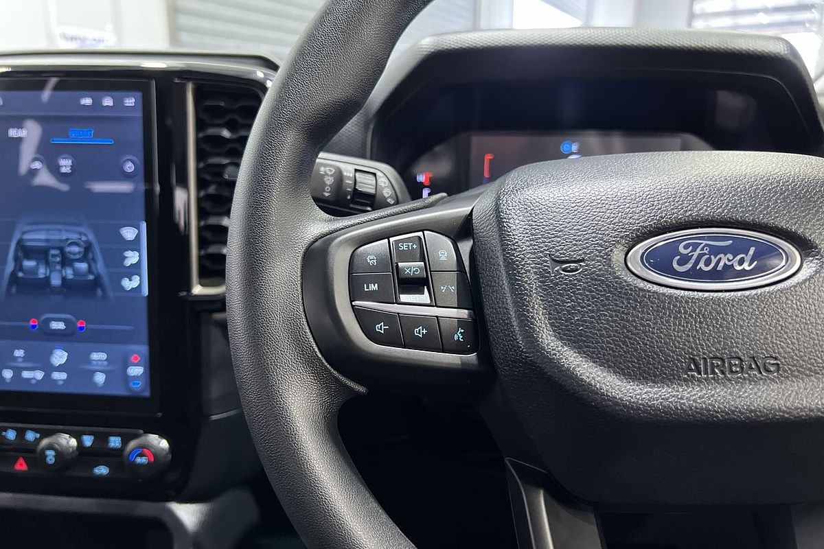 2024 Ford Everest Ambiente