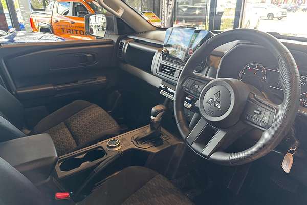 2024 Mitsubishi Triton GLX MV 4X4