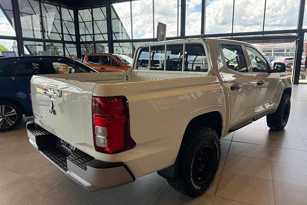2024 Mitsubishi Triton GLX MV 4X4