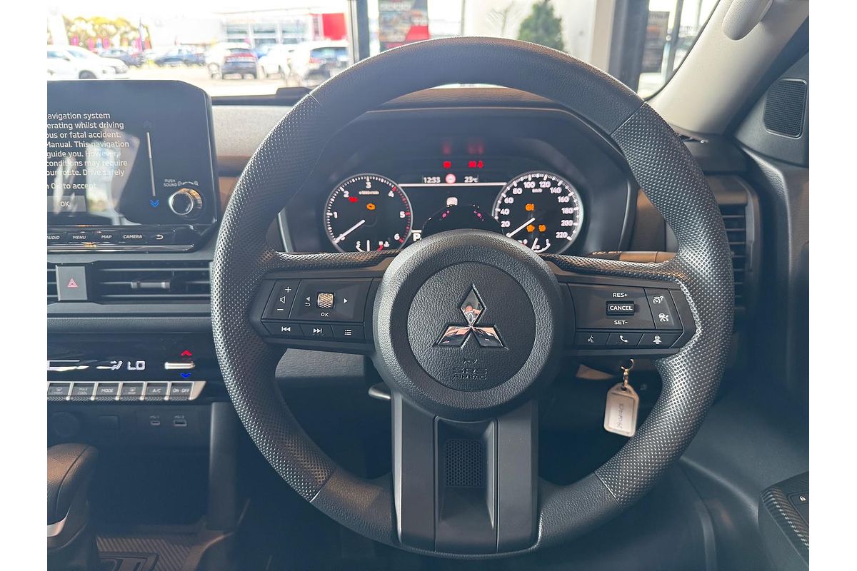 2024 Mitsubishi Triton GLX MV 4X4