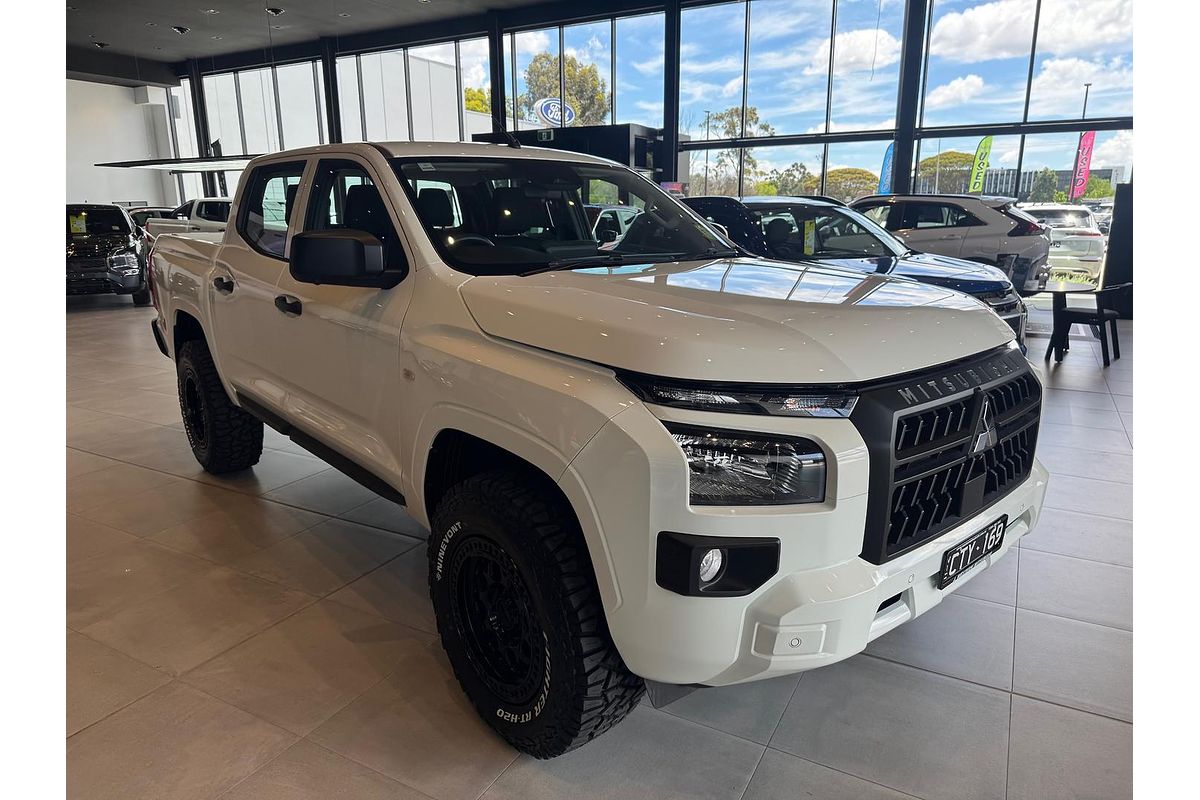 2024 Mitsubishi Triton GLX MV 4X4