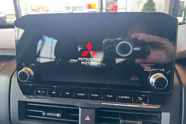 2024 Mitsubishi Triton GLX MV 4X4