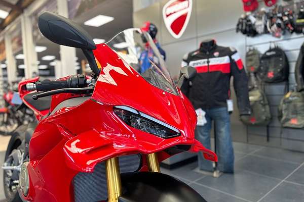 2025 Ducati PANIGALE V4S