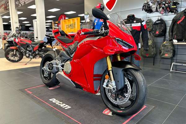 2025 Ducati PANIGALE V4S
