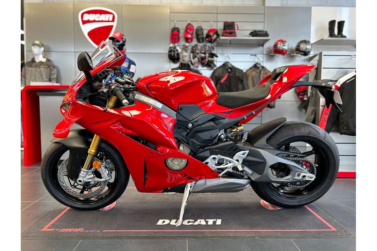 2025 Ducati PANIGALE V4S