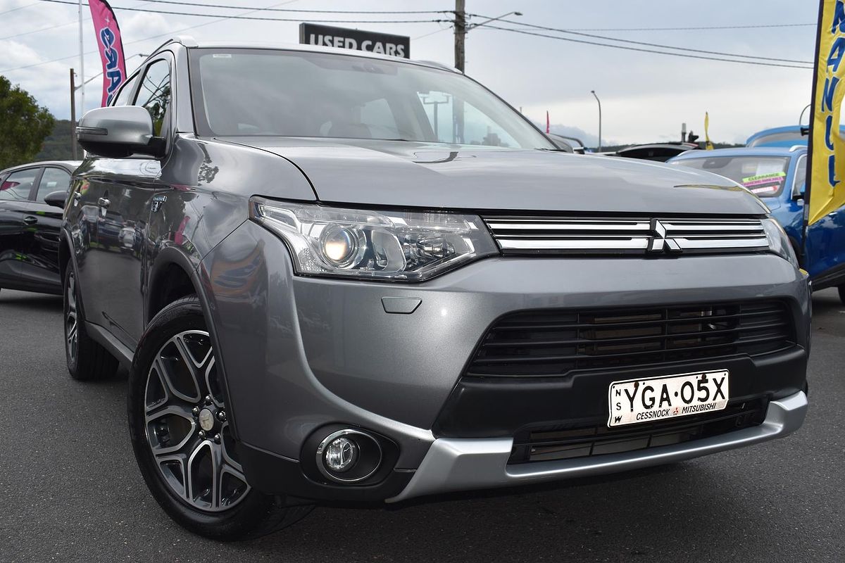 2014 Mitsubishi Outlander PHEV ZJ