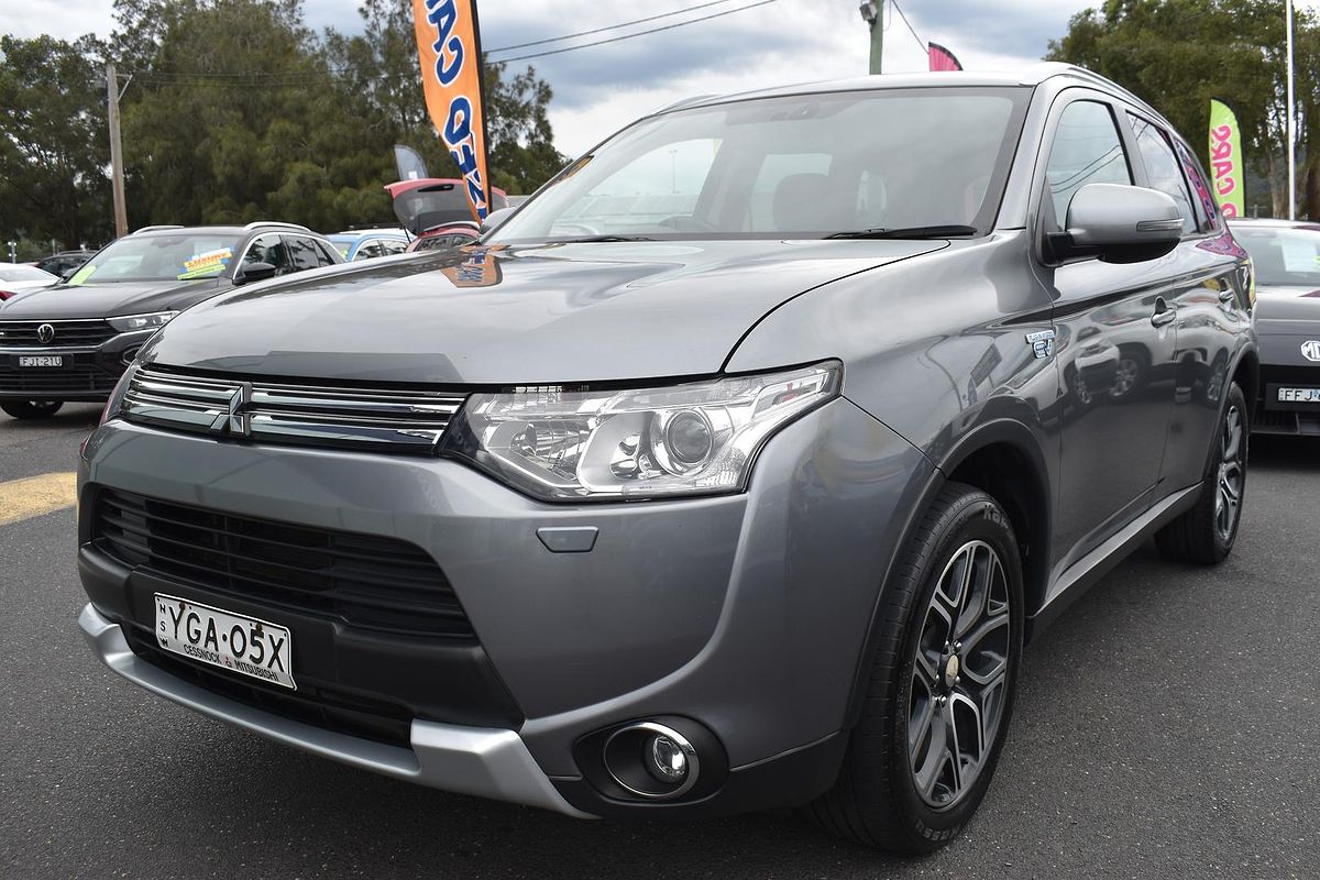 2014 Mitsubishi Outlander PHEV ZJ