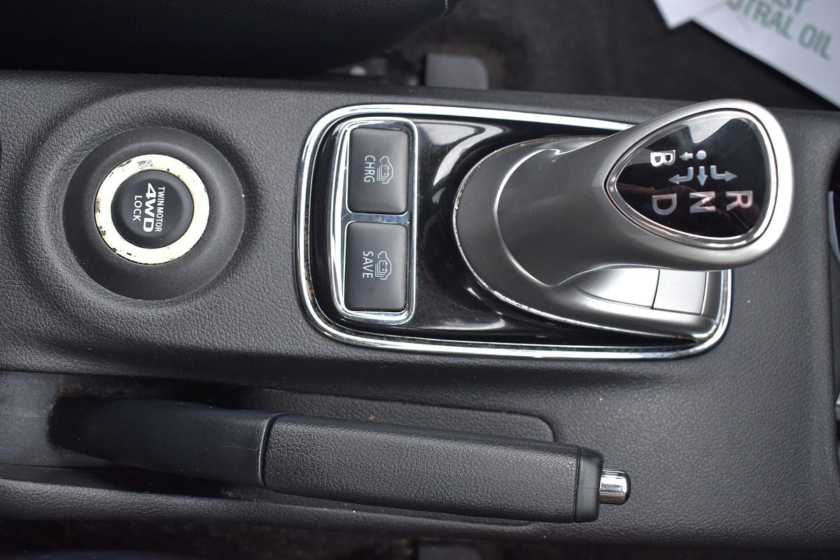 2014 Mitsubishi Outlander PHEV ZJ