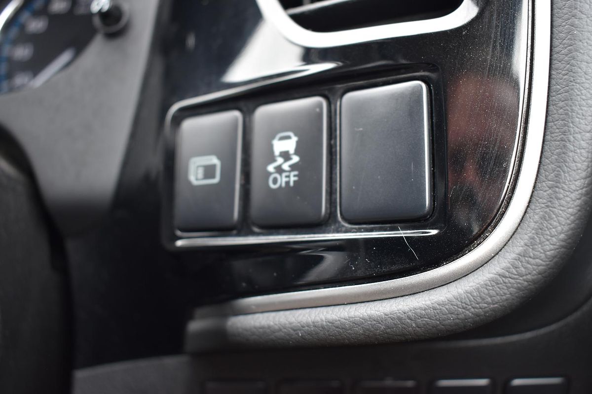 2014 Mitsubishi Outlander PHEV ZJ