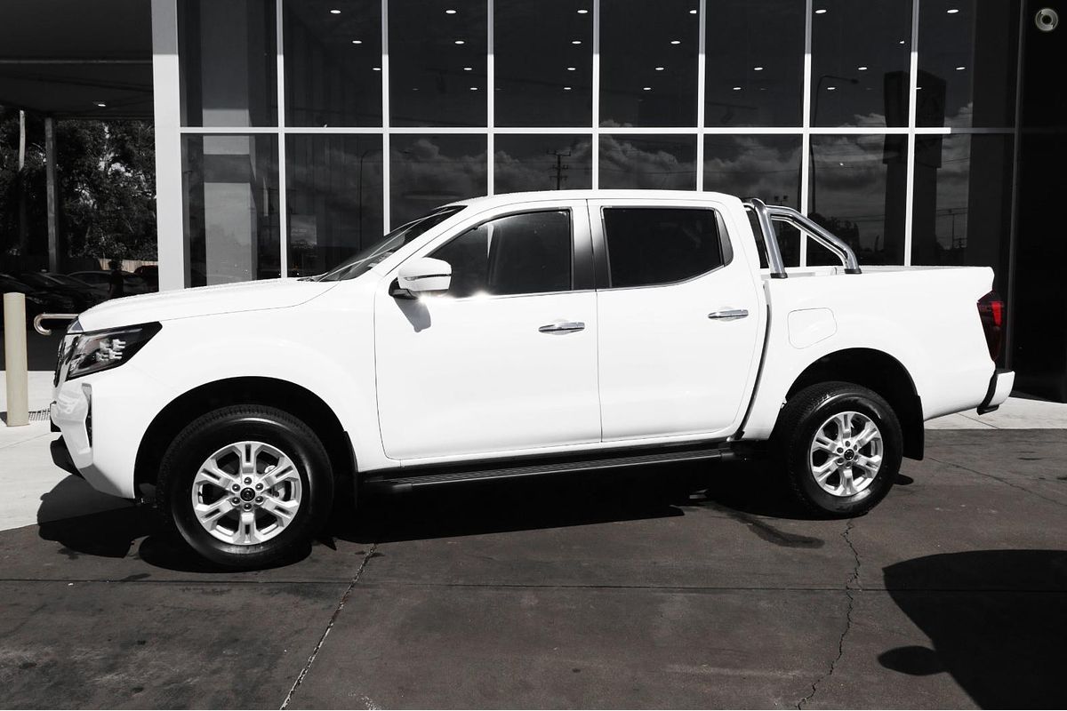 2024 Nissan Navara ST D23 4X4