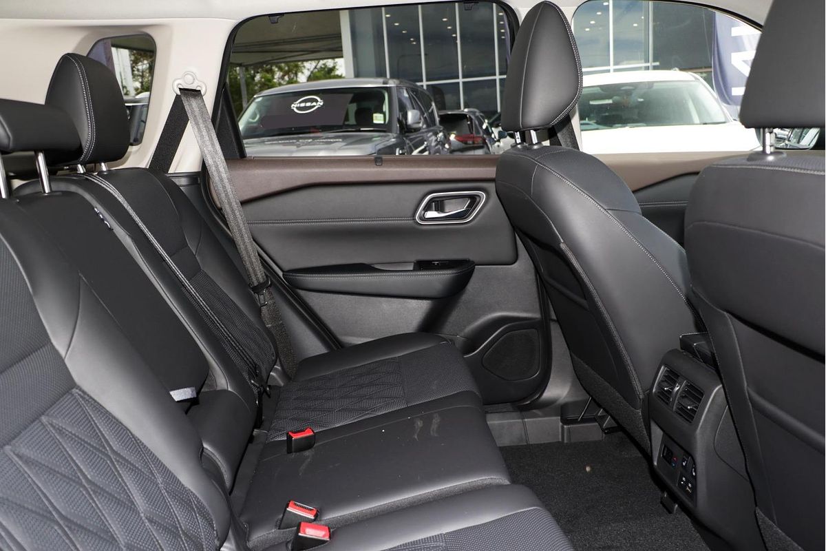 2024 Nissan X-TRAIL Ti-L T33