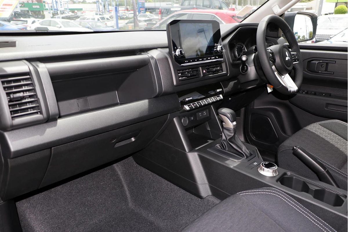 2024 Mitsubishi Triton GLX-R MV 4X4