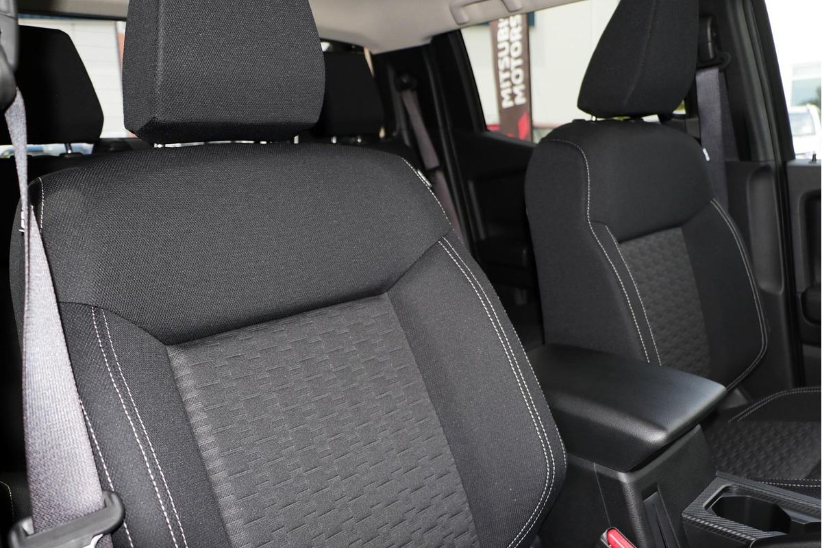 2024 Mitsubishi Triton GLX-R MV 4X4