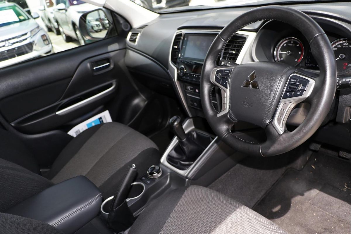 2022 Mitsubishi Triton GLS MR 4X4