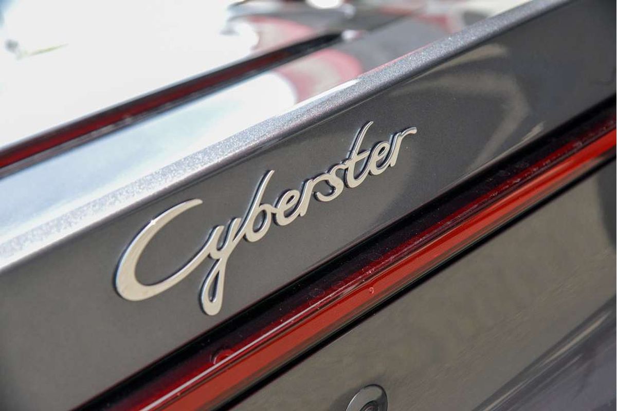 2024 MG Cyberster EC32