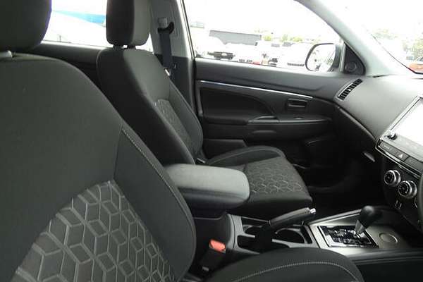 2023 Mitsubishi ASX ES XD