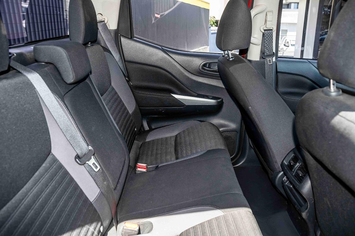 2021 Nissan Navara ST D23 4X4