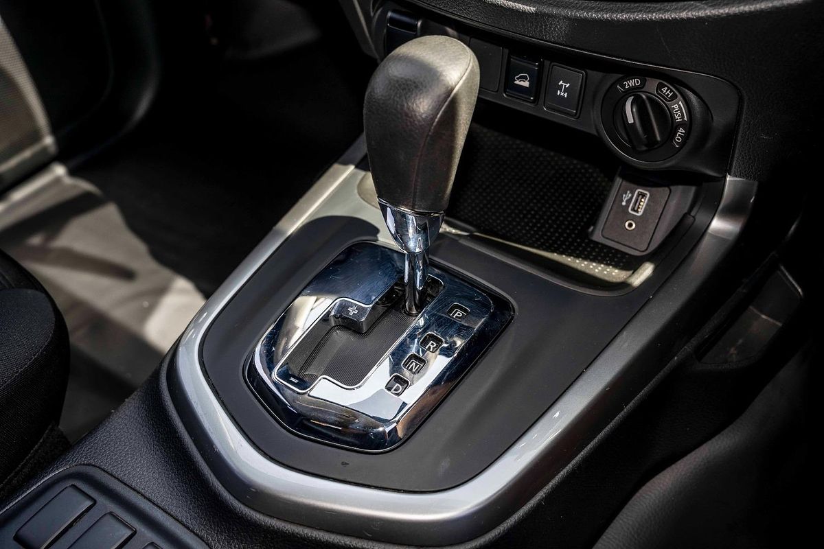 2021 Nissan Navara ST D23 4X4