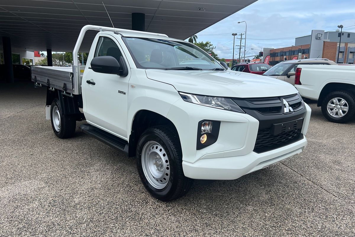 2023 Mitsubishi Triton GLX MR 4X4