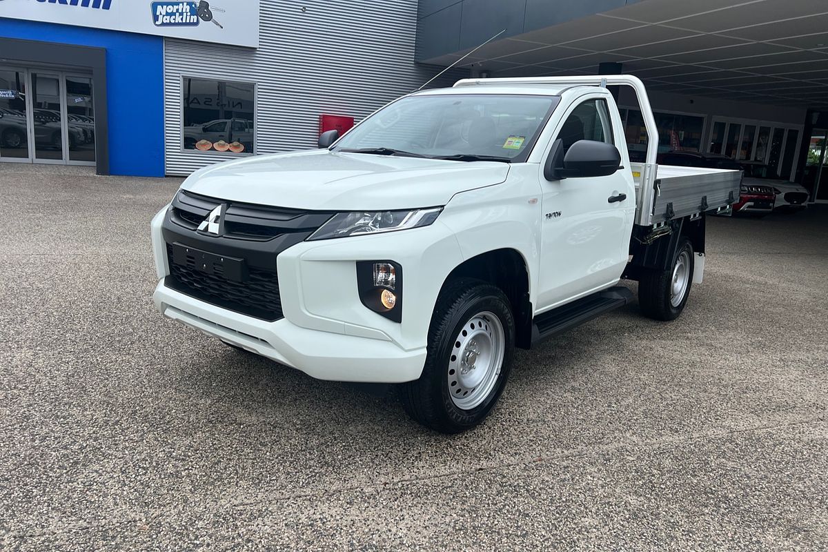 2023 Mitsubishi Triton GLX MR 4X4