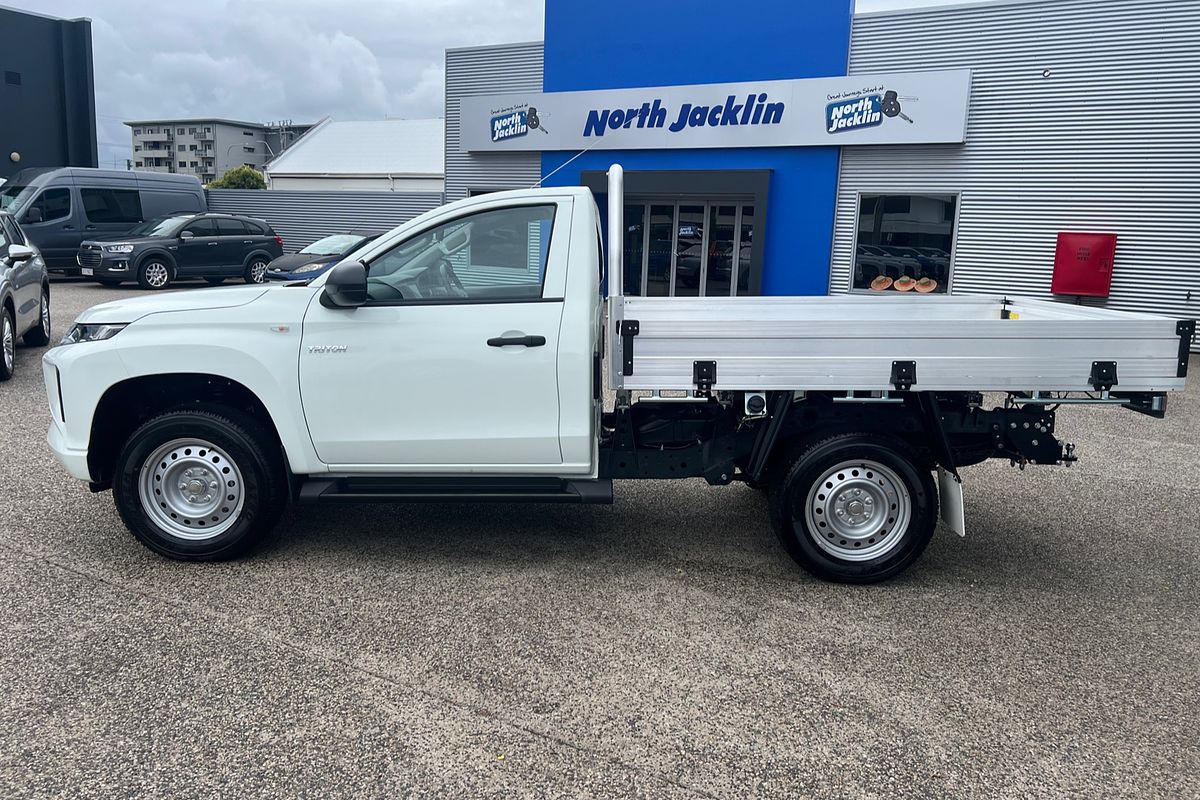 2023 Mitsubishi Triton GLX MR 4X4