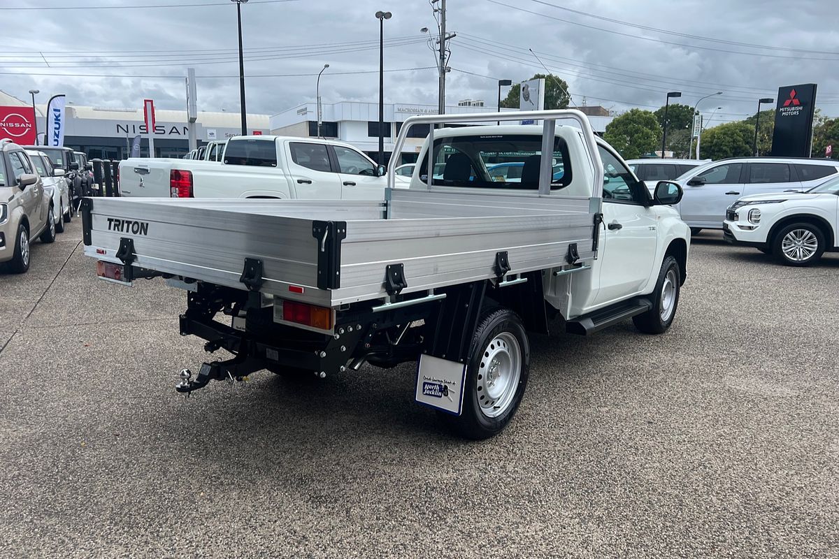 2023 Mitsubishi Triton GLX MR 4X4