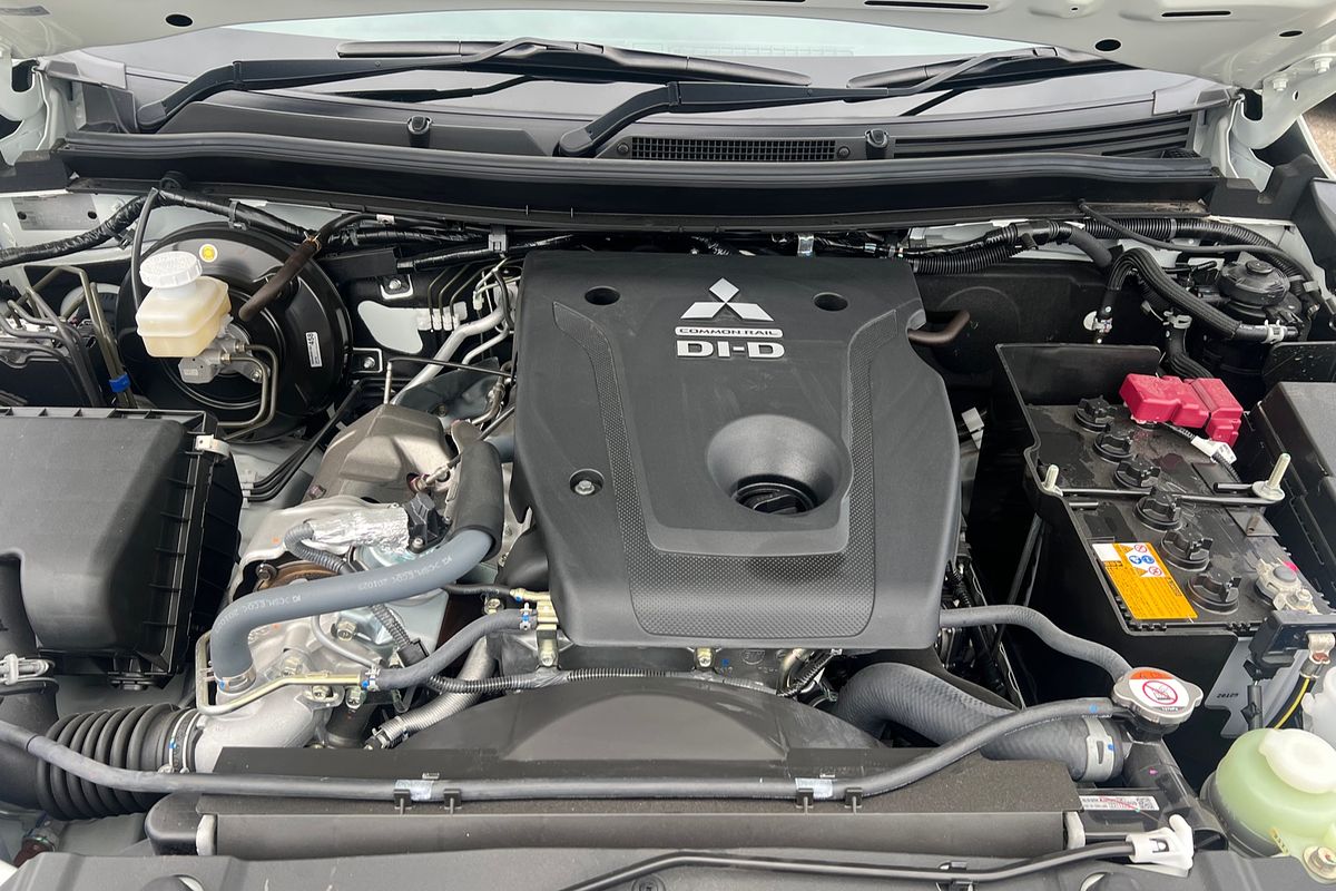 2023 Mitsubishi Triton GLX MR 4X4