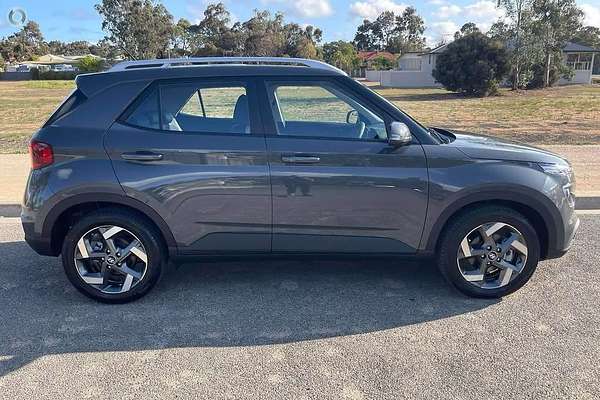 2024 Hyundai Venue Active QX.V5