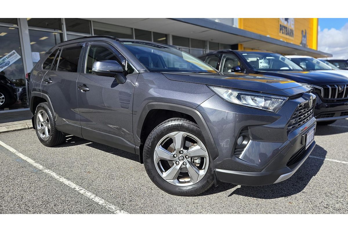 2020 Toyota RAV4 GXL MXAA52R