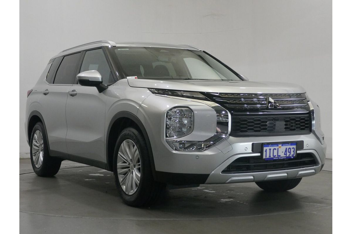 2023 Mitsubishi Outlander LS ZM