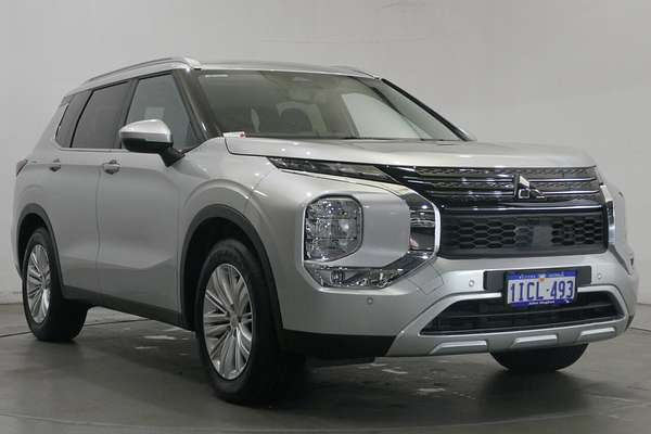 2023 Mitsubishi Outlander LS ZM