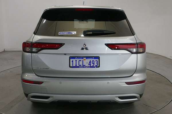 2023 Mitsubishi Outlander LS ZM