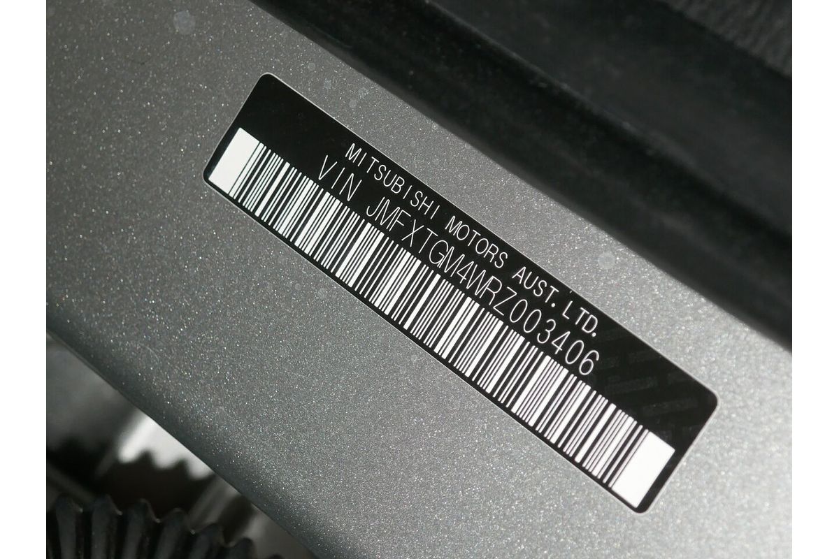 2023 Mitsubishi Outlander LS ZM