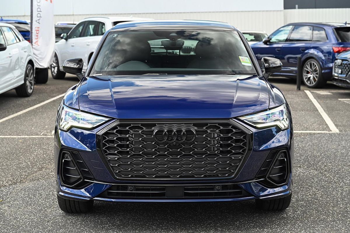 2024 Audi Q3 35 TFSI Dynamic Black F3