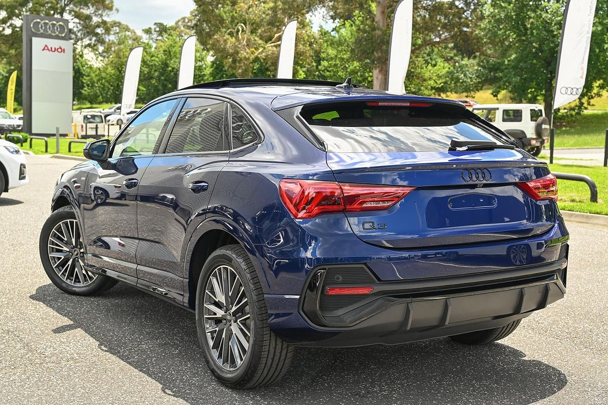 2024 Audi Q3 35 TFSI Dynamic Black F3
