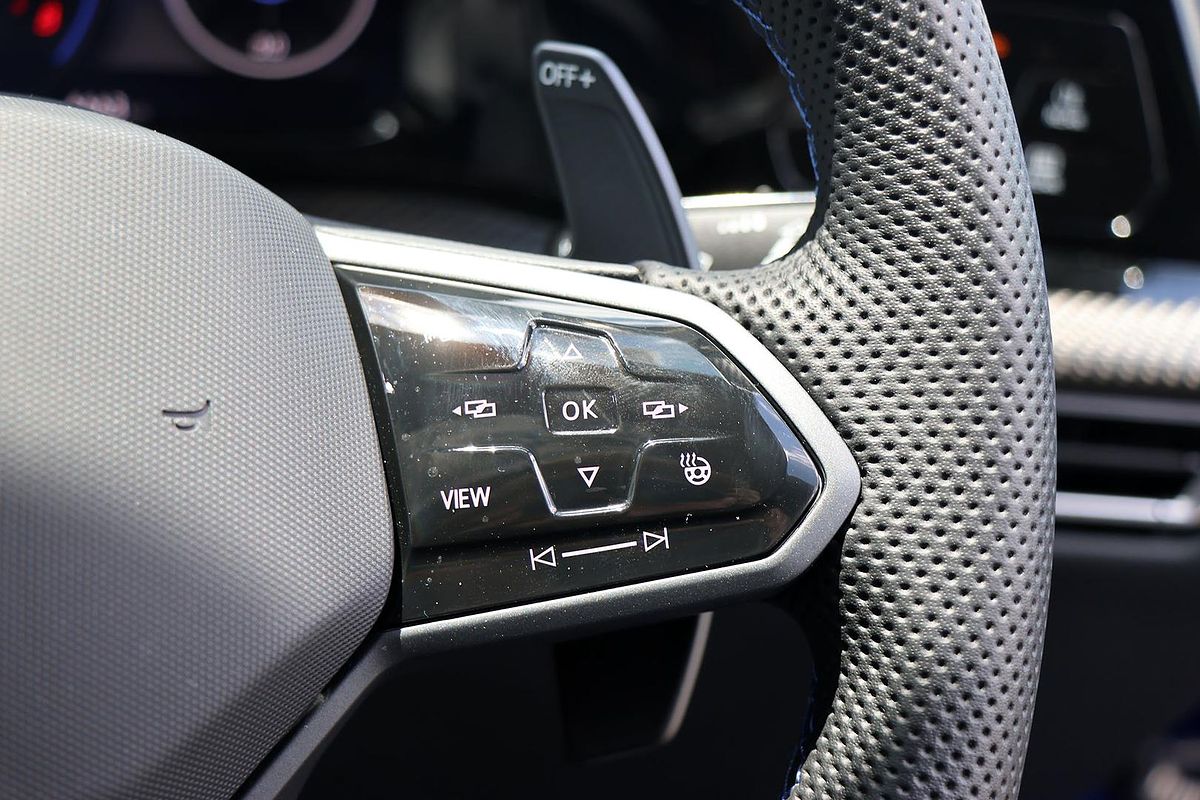 2023 Volkswagen Golf R 20 Years 8