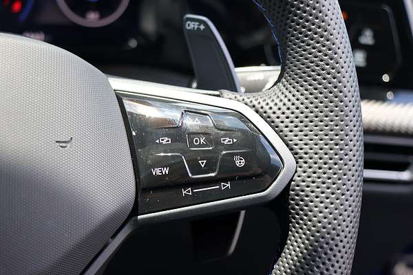 2023 Volkswagen Golf R 20 Years 8