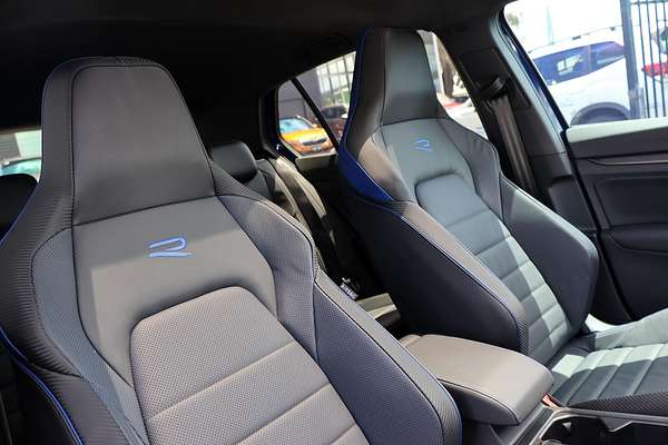 2023 Volkswagen Golf R 20 Years 8