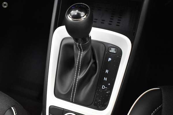 2024 Hyundai Venue Active QX.V5