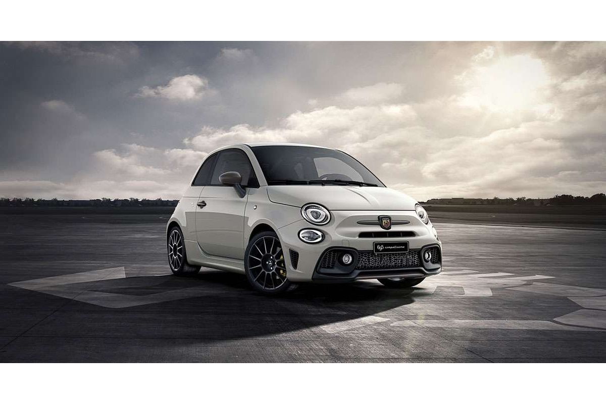 2024 Abarth 695 Competizione