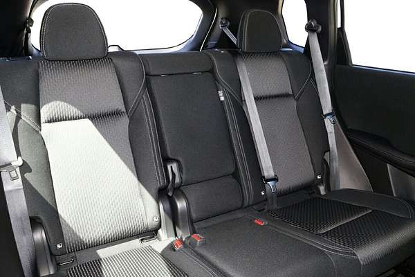 2024 Mitsubishi Outlander LS ZM