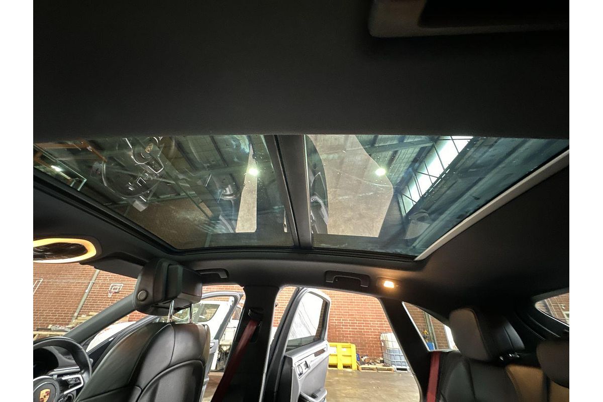2019 Porsche Macan S 95B