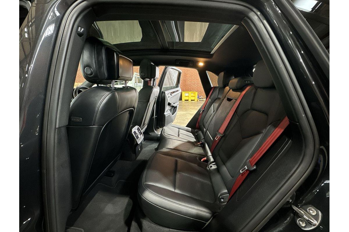2019 Porsche Macan S 95B