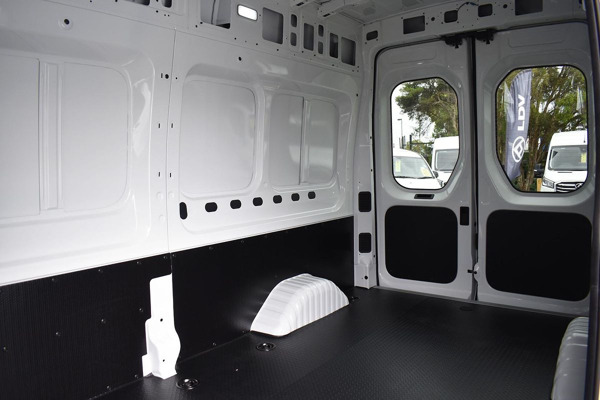 2024 LDV Deliver 9 LWB