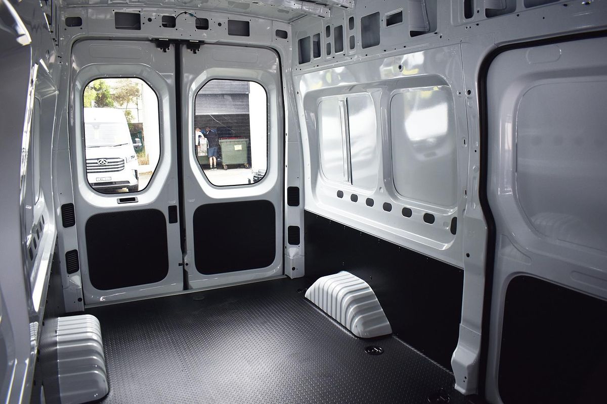 2024 LDV Deliver 9 LWB