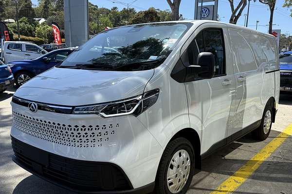2024 LDV Deliver 7 SWB