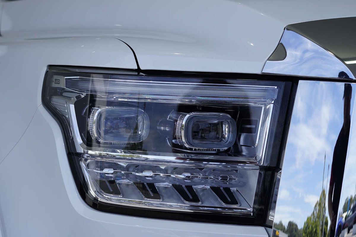 2024 GWM Tank 500 Lux Hybrid P03
